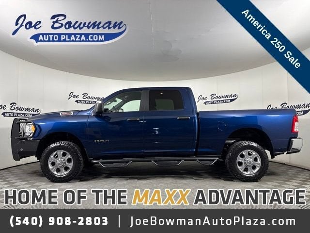 2023 RAM 2500 Big Horn Crew Cab 4x4 6'4" Box in Blue — front three-quarter view